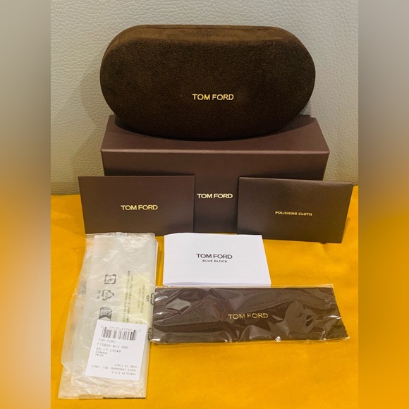 New Men’s Tom Ford Eyeglasses - Picture 9 of 9